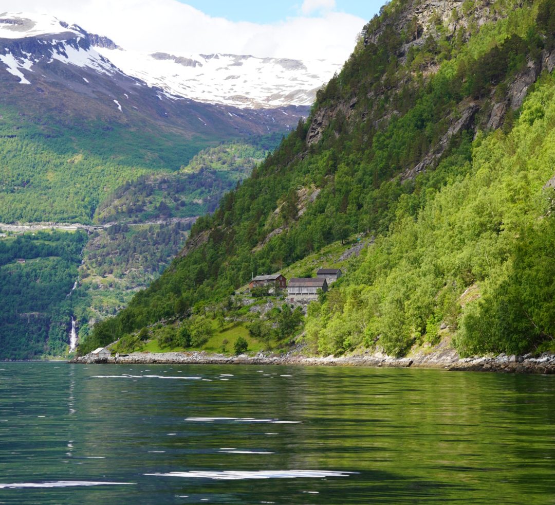 10 Experiences You Shouldn’t Miss on a Norway Road Trip